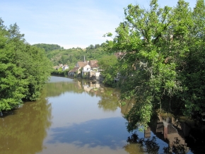 The Aumance River